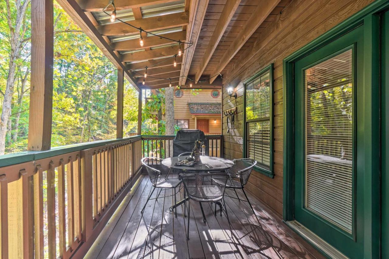 Picturesque Pigeon Forge Cabin With Mountain Views Екстер'єр фото