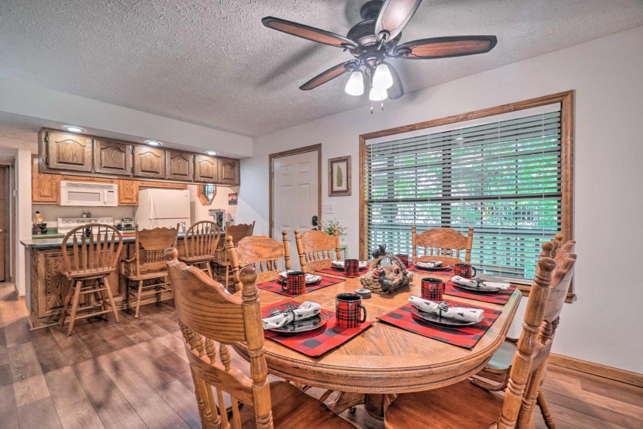 Picturesque Pigeon Forge Cabin With Mountain Views Екстер'єр фото