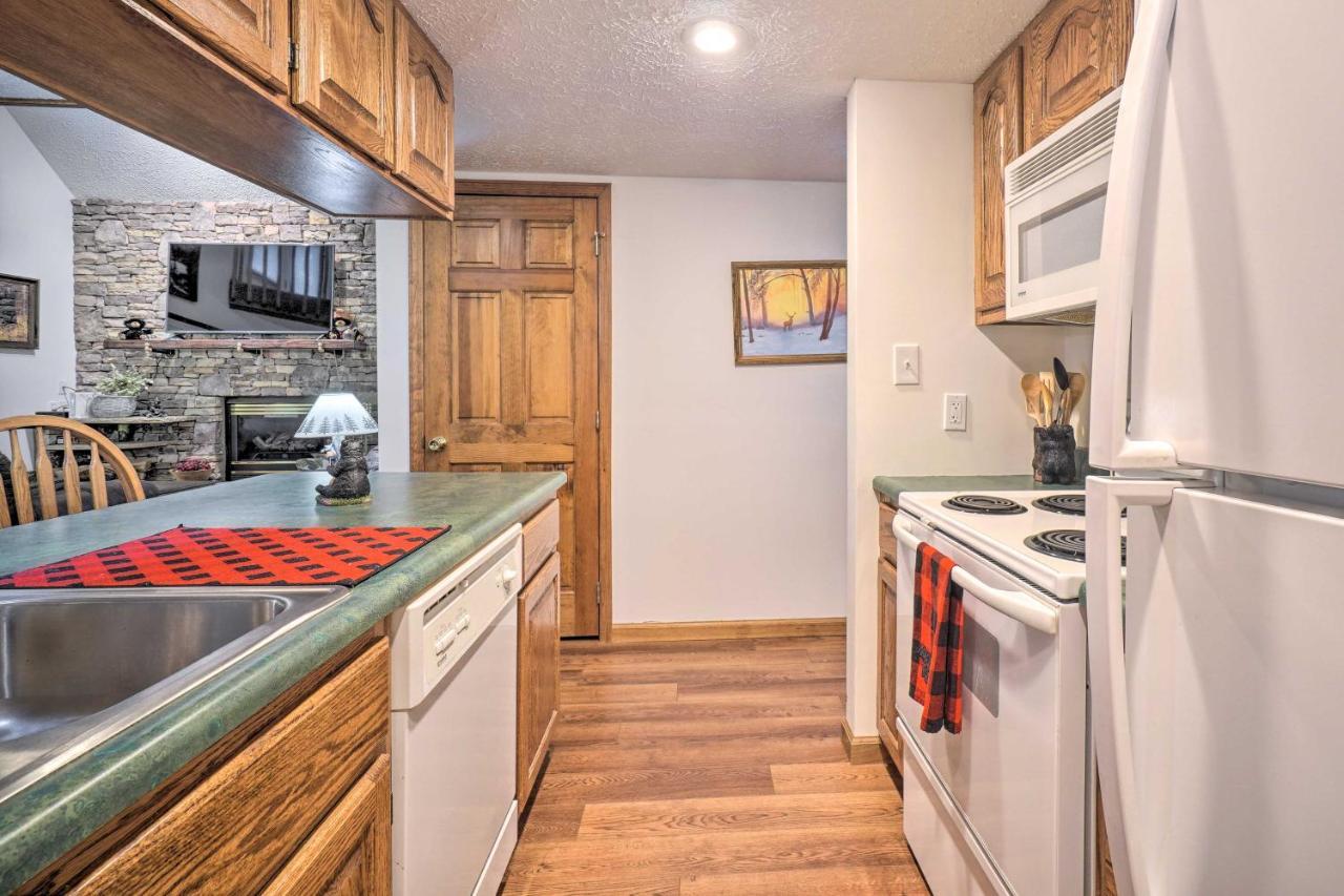Picturesque Pigeon Forge Cabin With Mountain Views Екстер'єр фото