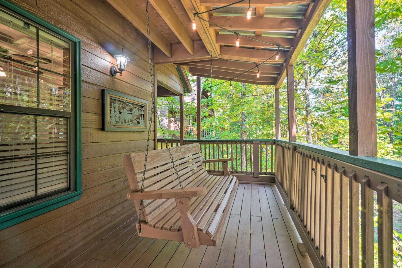 Picturesque Pigeon Forge Cabin With Mountain Views Екстер'єр фото